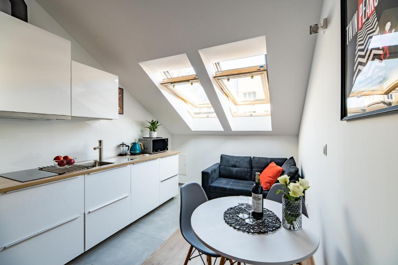 Neo Sky Apartment, Free Parking, 15 Min Walk Old Town&Kazimierz - By Homelike Krakow Exterior photo