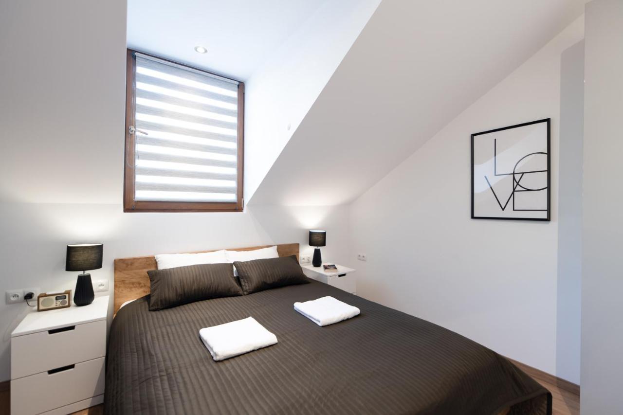 Neo Sky Apartment, Free Parking, 15 Min Walk Old Town&Kazimierz - By Homelike Krakow Exterior photo