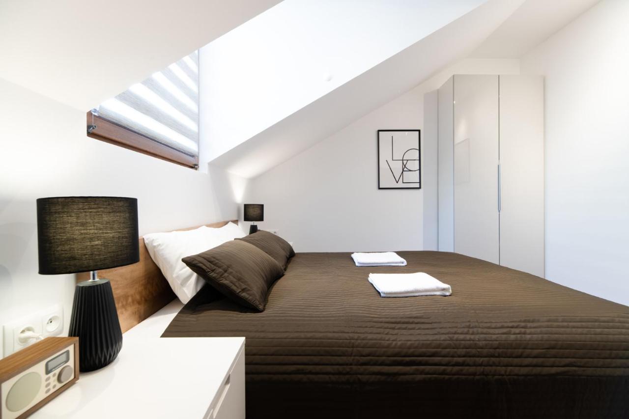 Neo Sky Apartment, Free Parking, 15 Min Walk Old Town&Kazimierz - By Homelike Krakow Exterior photo